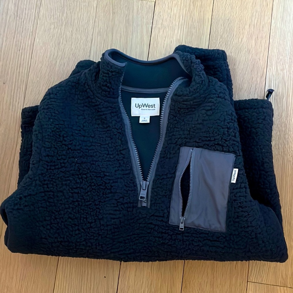 UpWest Sherpa Mock Neck Pullover size S